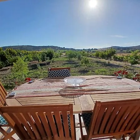 Meyve Bahceli Kirmizi Ev Casa de Férias Ovacik (Cesme)