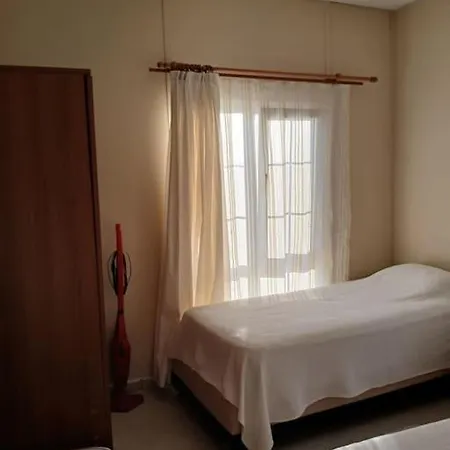 Meyve Bahceli Kirmizi Ev Casa de Férias Ovacik (Cesme)